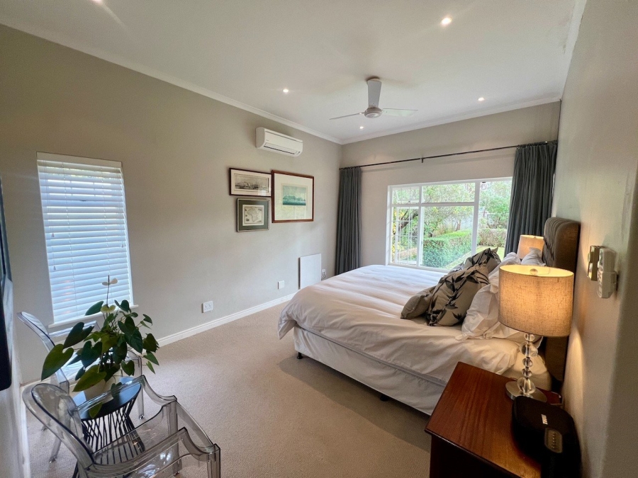 To Let 4 Bedroom Property for Rent in Constantia Western Cape